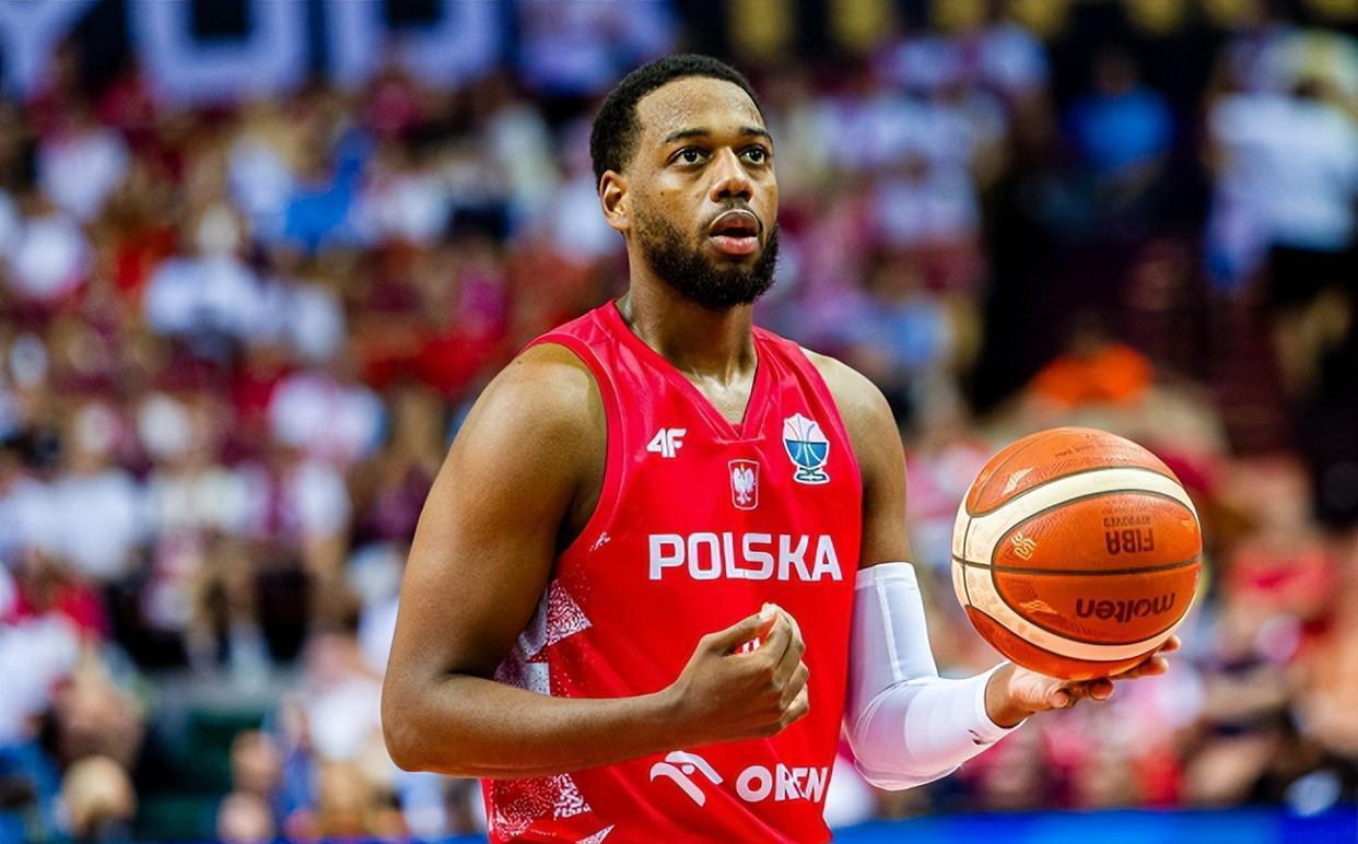 包含新奥尔良鹈鹕转会期再遭质疑，志在欧篮联名次提升，压力陡增，赛程密集仍需轮换的词条